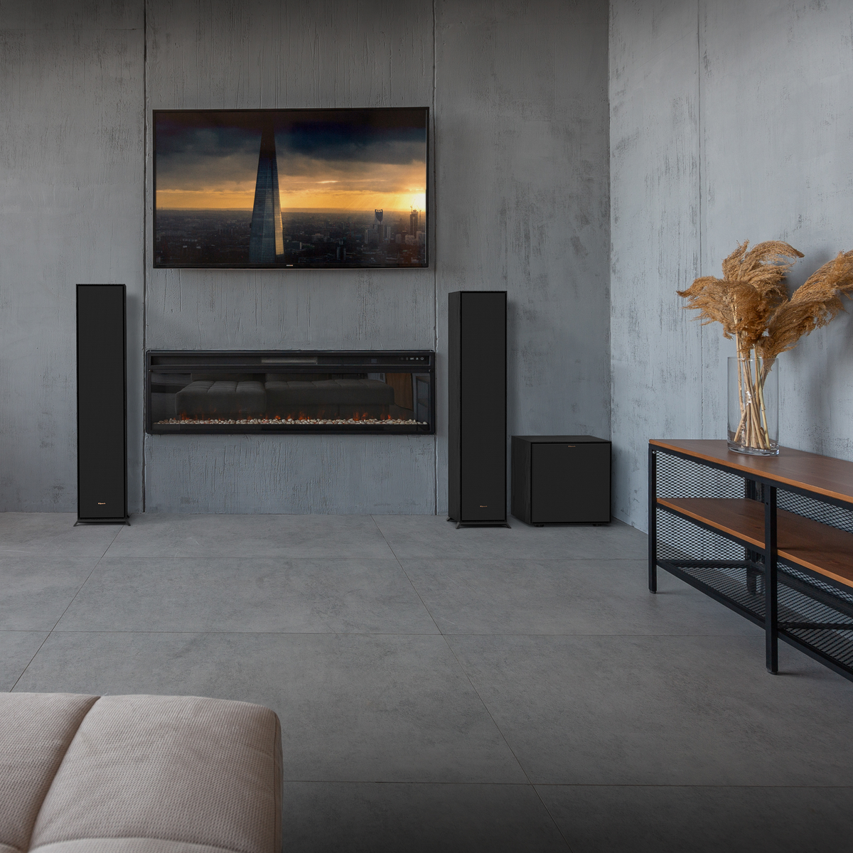 Klipsch R-101SW Black Klipsch R 101SW Subwoofer in a 2.1 setting grilles on 9