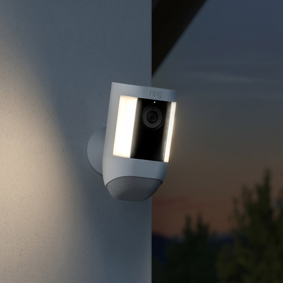 Ring Spotlight Cam Pro, Battery (White)