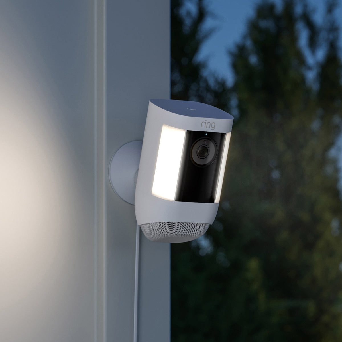 Ring 2K Spotlight Cam Pro, Plug-in (White)
